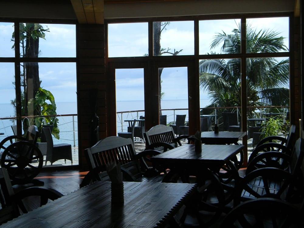 Hotel Sinclairs Bayview à Port Blair Extérieur photo