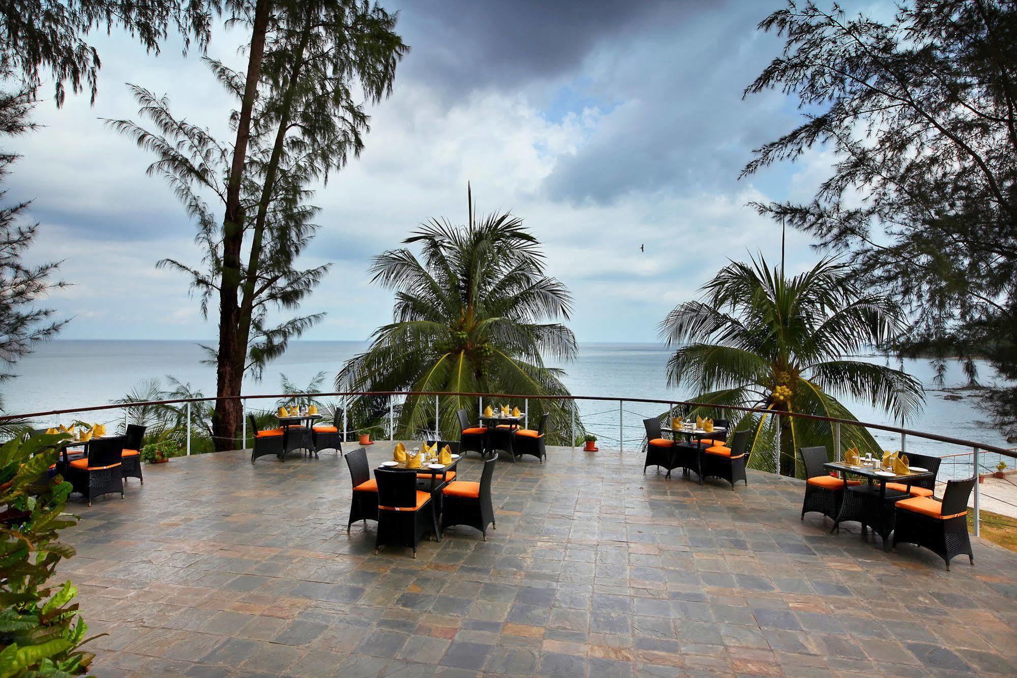 Hotel Sinclairs Bayview à Port Blair Extérieur photo